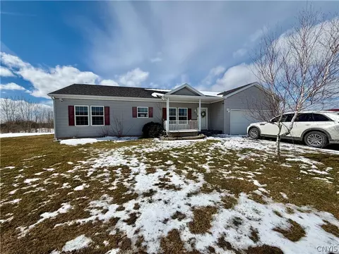 9910 Aspen St, Pamelia, NY 13601