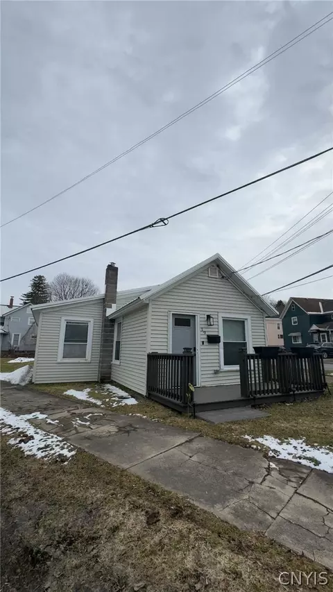 19 Michigan St, German Flatts, NY 13407