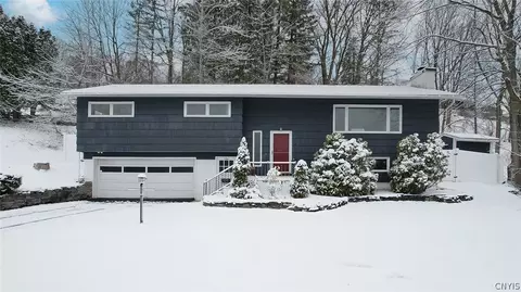 104 Ardsley Dr, Syracuse, NY 13214