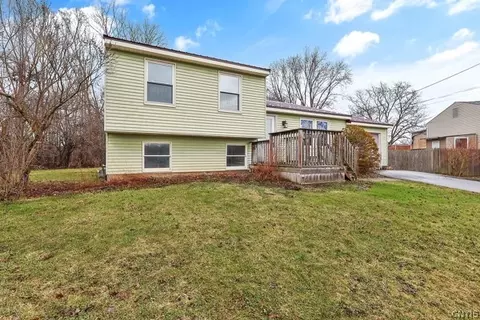 4999 Windgate Rd, Liverpool, NY 13088
