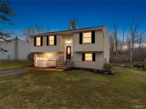 6034 Darby Rd, Cicero, NY 13039