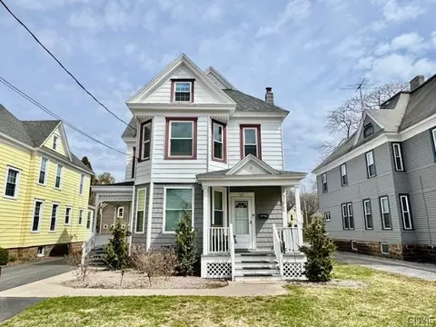 521 Main St, Oneida, NY 13421