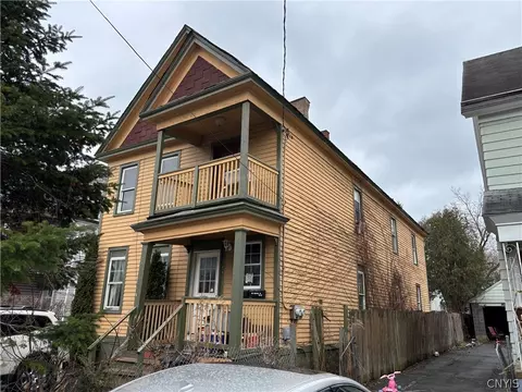 760 Elizabeth St, Utica, NY 13501