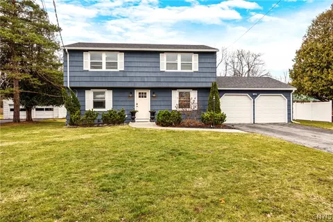 69 Lyndon Rd, Fayetteville, NY 13066