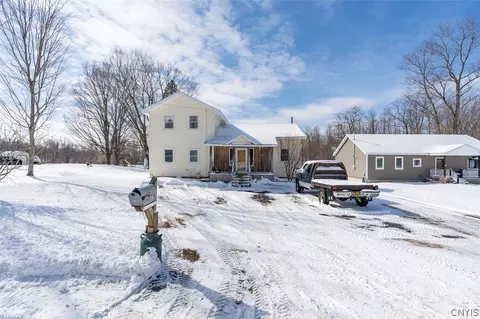 216 Lorraine St, Mannsville, NY 13661