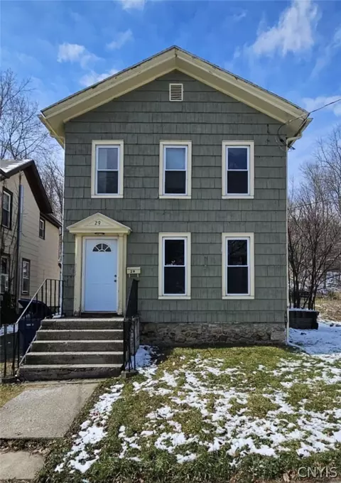 29 Butternut St, Lyons, NY 14489
