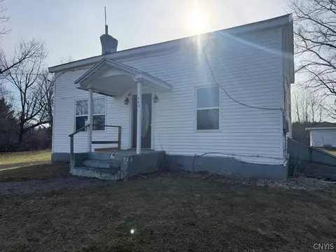 247 County Route 62, Pulaski, NY 13142