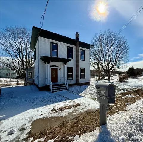 2 Main St, Antwerp, NY 13608