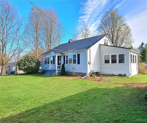4 Durr Ave, Camden, NY 13316
