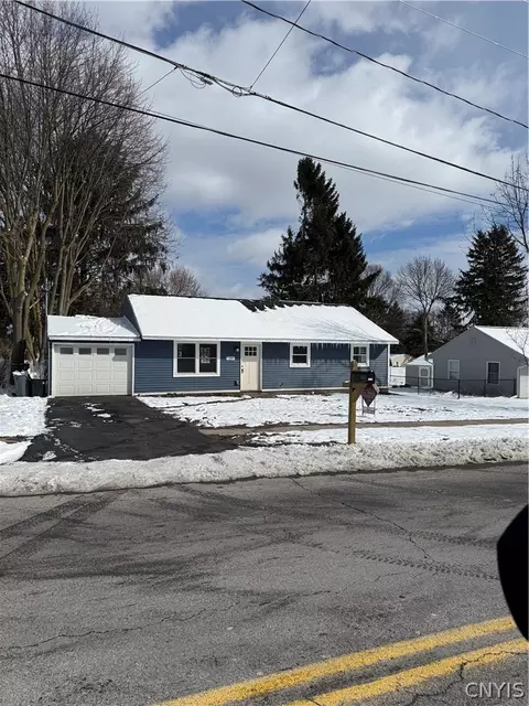 125 Standart Ave, Auburn, NY 13021