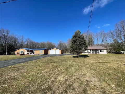 8273 Kimball Rd, Vienna, NY 13308