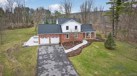 2440 Falls Rd, Marcellus, NY 13108