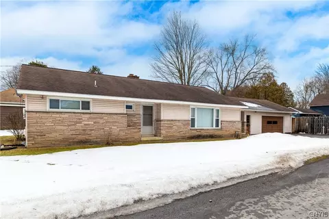 1 Gerry Ave, New Hartford, NY 13413