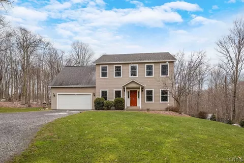 8001 Wise Rd, Manlius, NY 13104