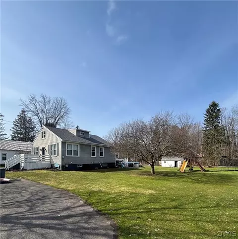 Exterior - 23 Phillips St, Lysander, NY 13027 photo 2 of 7