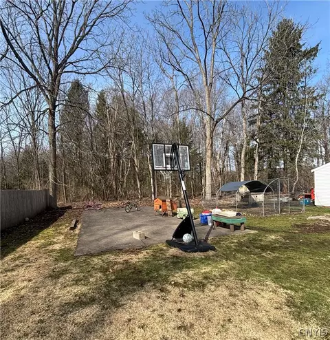 Exterior - 23 Phillips St, Lysander, NY 13027 photo 6 of 7