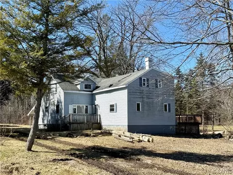 6229 Coleman Mills Rd, Whitestown, NY 13492