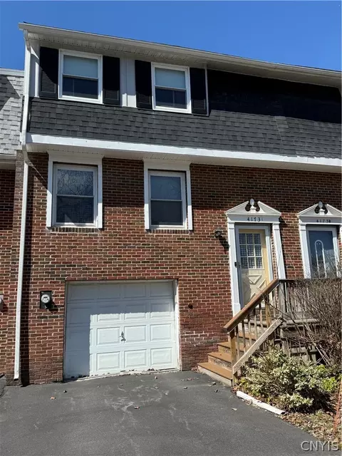 4173 Burningtree Rd, Liverpool, NY 13090