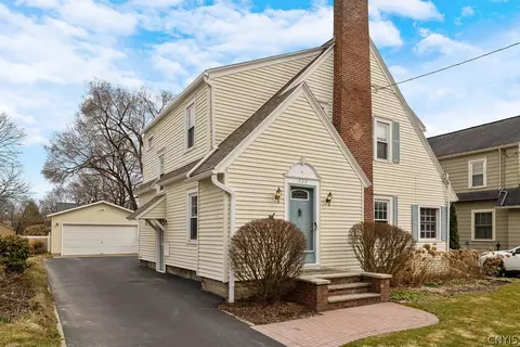 223 Wellington Rd, Syracuse, NY 13214