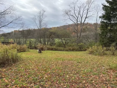 9337 New Albion Rd, New Albion, NY 14719