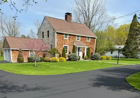 2868 Oneida St, Paris, NY 13456