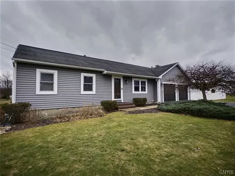 781 Sleepy Hollow Rd, Cortlandville, NY 13045