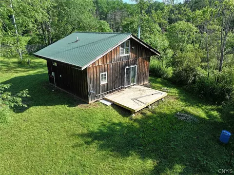 108 Linlyco Lake Rd, New Albion, NY 14719