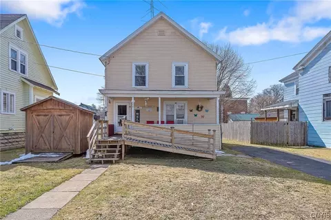 608 Seneca St, Fulton, NY 13069
