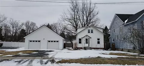 1208 Gill St, Watertown, NY 13601