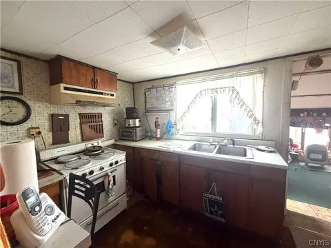 Kitchen - 7445 Gordon Rd, Lysander, NY 13027 photo 1 of 1