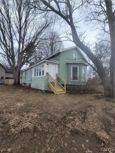 42 Bridge St, Champion, NY 13619