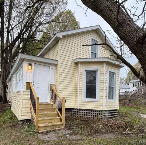 42 Bridge St, Champion, NY 13619