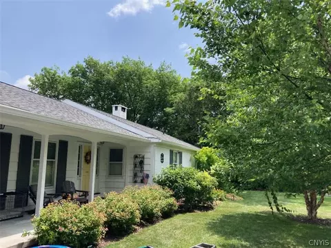 2886 W Lake Rd, Skaneateles, NY 13152