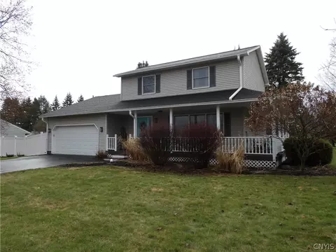727 Bowling Green Rd, Cortlandville, NY 13045