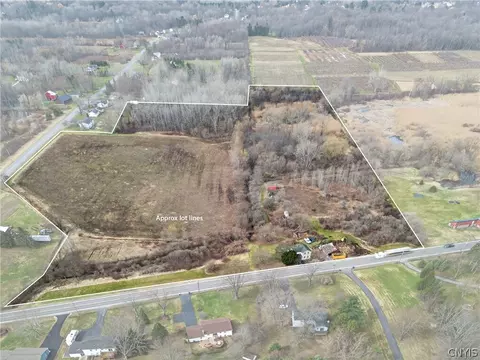 5819 Ontario Center Rd, Ontario, NY 14519