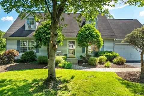 871 Franklin St, Skaneateles, NY 13152