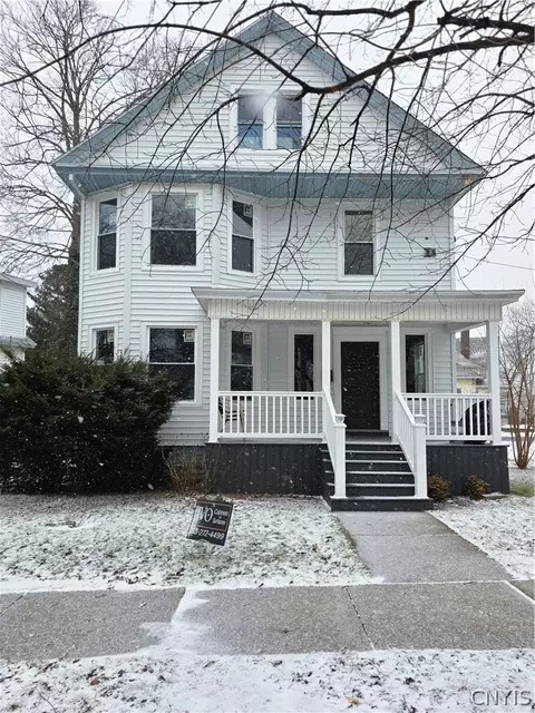 7 Prospect St, Utica, NY 13501