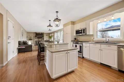 Kitchen - 621 Deerfield Dr, Oneida, NY 13421 photo 6 of 6