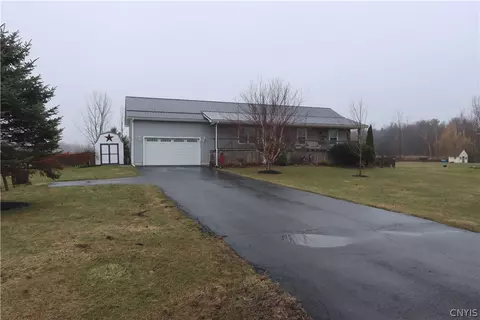 26998 Lafave Rd, Le Ray, NY 13601