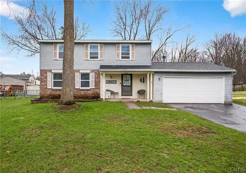 4267 Stepping Stone Ln, Liverpool, NY 13090