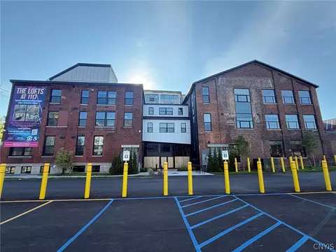 1117 W Fayette St #210, Syracuse, NY 13204
