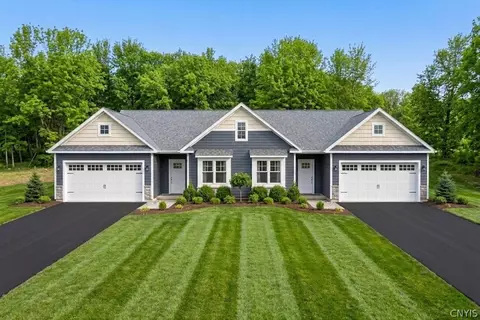 2 Free Fall Ln # B, Onondaga, NY 13215