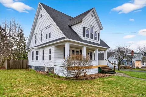 420 Highland Ave, East Syracuse, NY 13057