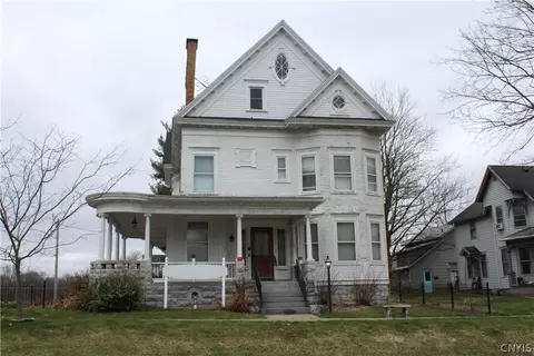 431 Main St, Schroeppel, NY 13135