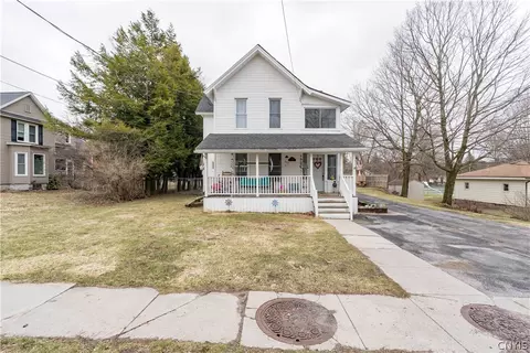 142 N Main St, Le Ray, NY 13612