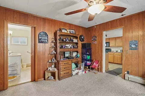 Entry Way - 549 State Rt 5s, German Flatts, NY 13407 photo 2 of 3