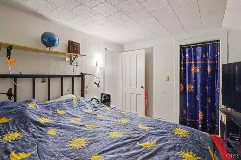 Bedroom - 549 State Rt 5s, German Flatts, NY 13407 photo 3 of 4