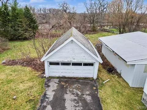 Exterior - 549 State Rt 5s, German Flatts, NY 13407 photo 4 of 8
