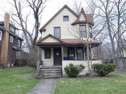 214 Gordon Ave, Syracuse, NY 13207