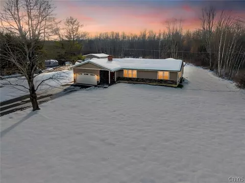 7056 Island Rd, Cicero, NY 13039